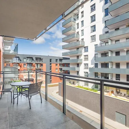 Sun & Snow Bastion Apartment *